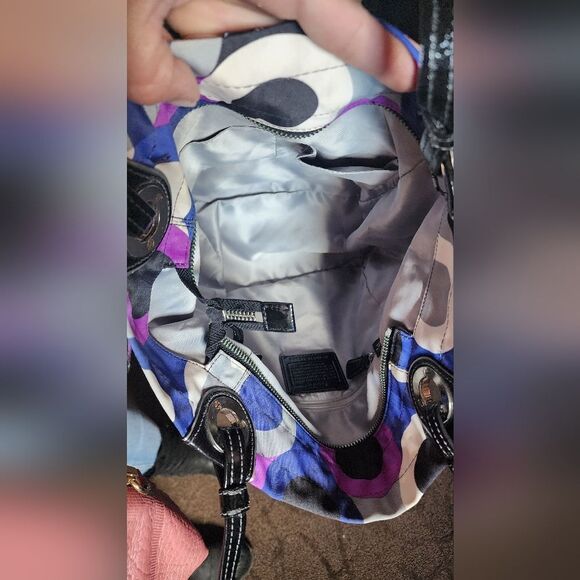 Coach OPTI ART SATIN Signiture TOTE - Picture 11 of 13